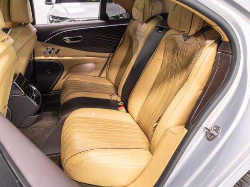 Used 2020 Bentley Flying Spur W12 w/ First Edition Specification image 12