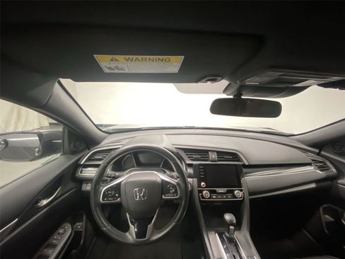 Used 2020 Honda Civic Sport image 29