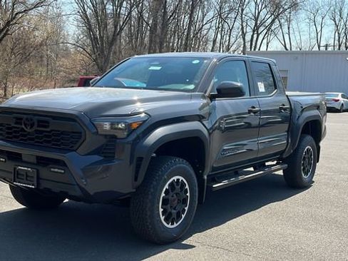 New 2026 Toyota Tacoma TRD Off-Road AWD/4WD image 3