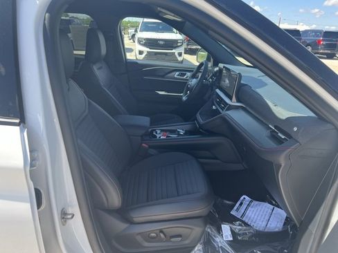 New 2025 Ford Explorer ST-Line w/ Premium Package image 11