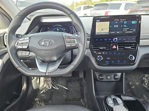 Used 2020 Hyundai Ioniq Limited image 15