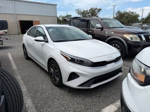 Used 2023 Kia Forte LXS FWD image 7