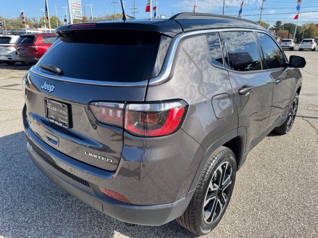 Used 2024 Jeep Compass Limited AWD/4WD image 13