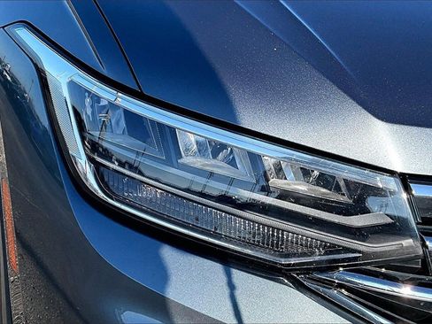 Used 2022 Volkswagen Tiguan SE image 29