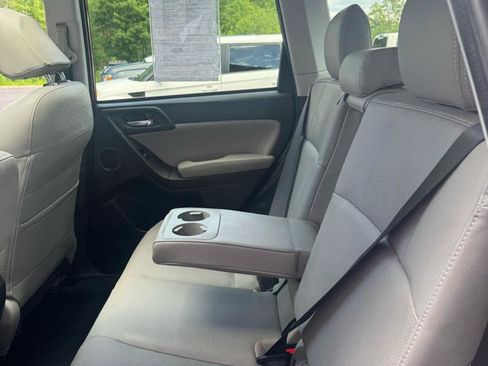 Used 2016 Subaru Forester 2.5i Touring w/ Eyesight & Navigation System AWD/4WD image 17