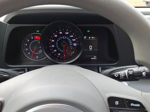 Used 2023 Hyundai Elantra SEL image 17