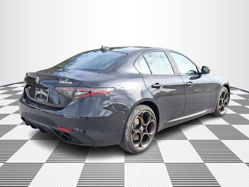 New 2025 Alfa Romeo Giulia AWD w/ Driving Assist Package image 4