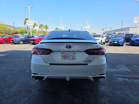 Used 2022 Toyota Camry XSE FWD image 11