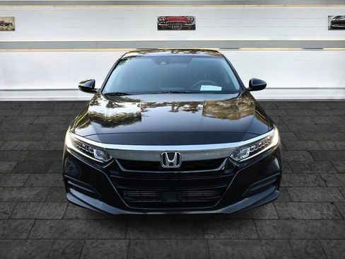 Used 2018 Honda Accord LX image 2