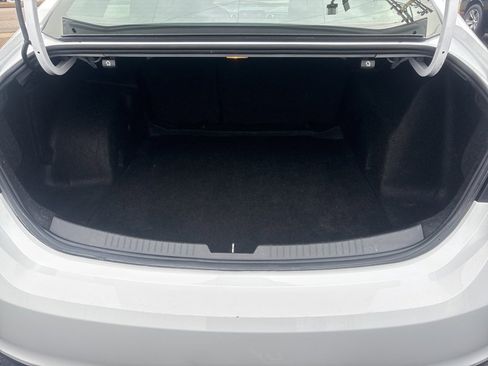 Used 2018 Chevrolet Malibu LS image 11