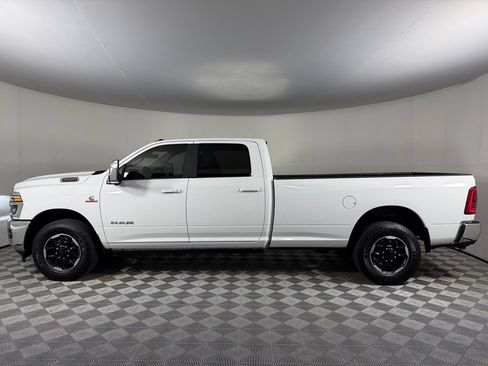 Used 2025 RAM 2500 Laramie RWD image 10