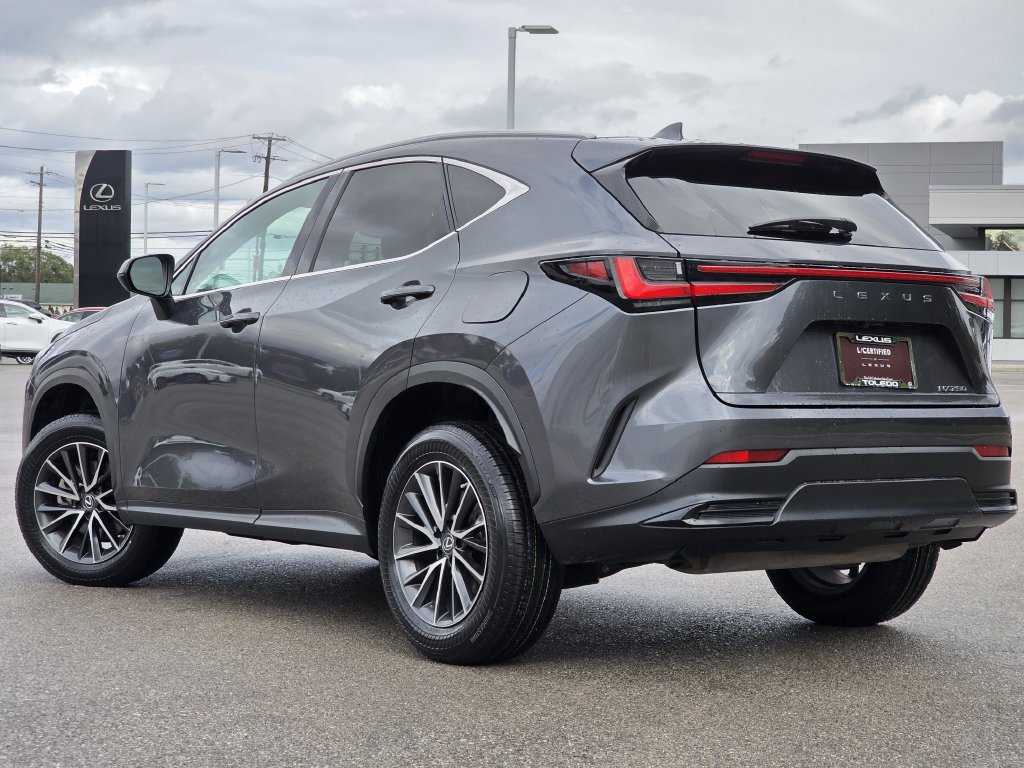 Certified 2022 Lexus NX 250 FWD image 8