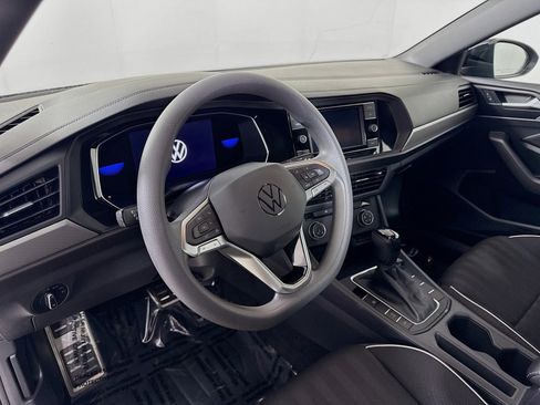 Certified 2023 Volkswagen Jetta Sport image 4