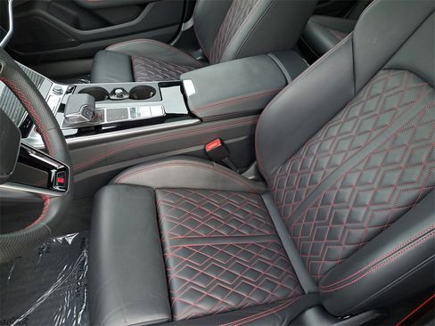 Certified 2024 Audi S7 Prestige image 17