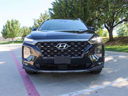 Used 2019 Hyundai Santa Fe FWD image 2