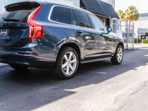 Used 2023 Volvo XC90 B5 Core AWD/4WD image 7