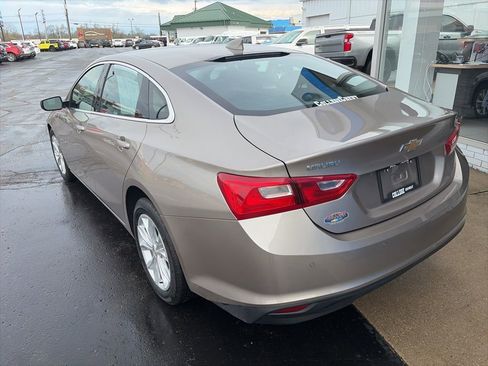 Used 2025 Chevrolet Malibu LT FWD image 9