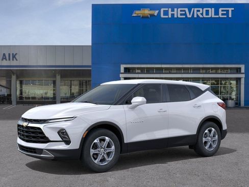 New 2026 Chevrolet Blazer LT FWD image 2