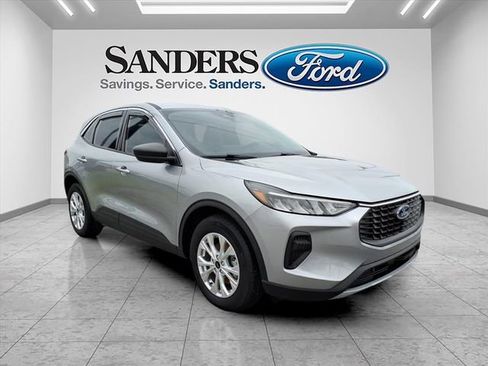 Used 2024 Ford Escape Active w/ Tech Pack #1 image 1