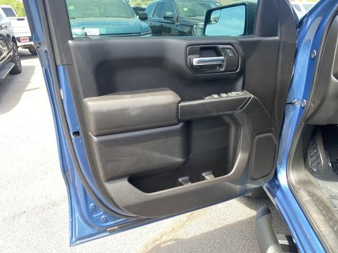 Used 2024 Chevrolet Silverado 1500 Custom AWD/4WD image 10