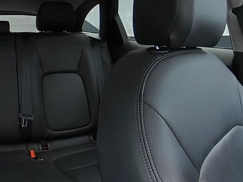 Used 2019 Jaguar F-PACE Premium AWD/4WD image 24