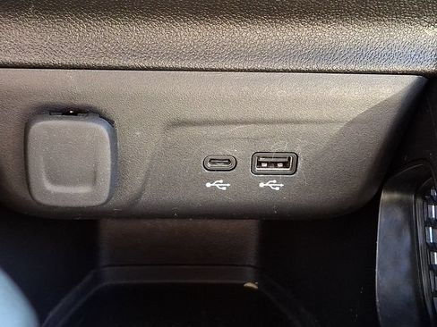 Used 2024 Chevrolet TrailBlazer LT FWD image 22