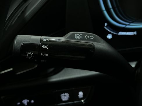 Used 2024 Kia Niro LX FWD image 36