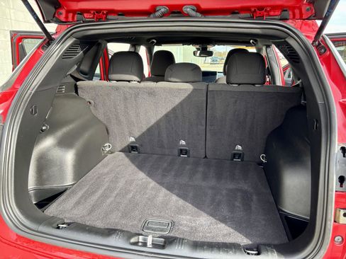 Used 2023 Jeep Compass Sport AWD/4WD image 11