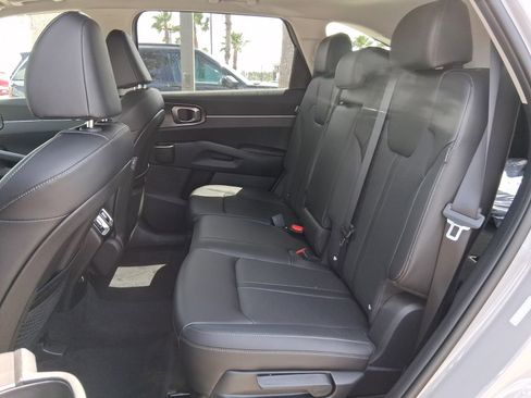 New 2026 Kia Sorento S FWD image 18