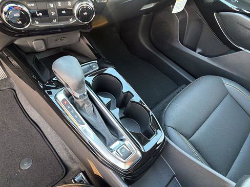 New 2026 Chevrolet Trax ACTIV w/ Sunroof Package FWD image 25