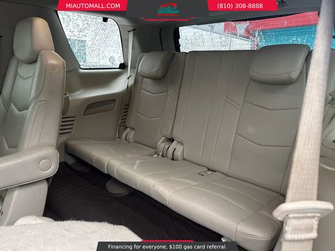 Used 2016 Cadillac Escalade Luxury image 27