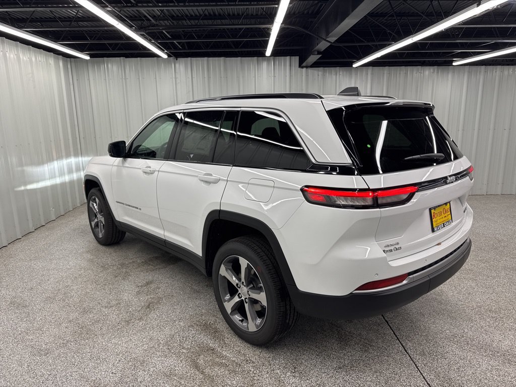 New 2026 Jeep Grand Cherokee Limited AWD/4WD image 4