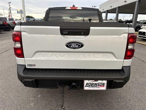 New 2026 Ford Maverick Lariat w/ Black Appearance Package image 6