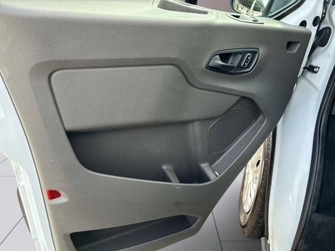 Used 2023 Ford Transit 350 XLT image 24