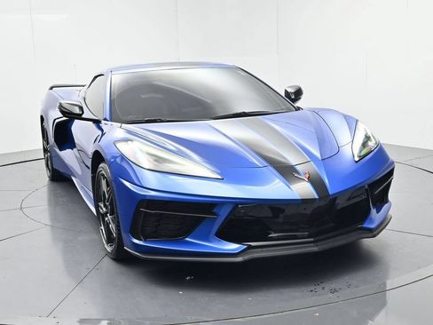 Used 2022 Chevrolet Corvette Stingray Premium Conv w/ Z51 Performance Package RWD image 2