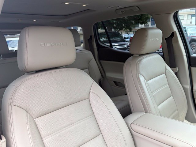 Used 2019 GMC Acadia Denali w/ Technology Package AWD/4WD image 31