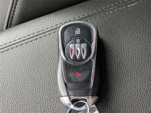 Used 2024 Buick Encore GX Sport Touring image 31