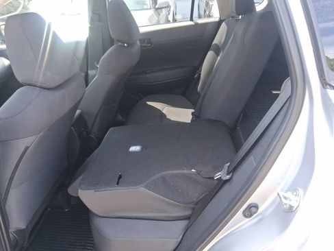 Used 2024 Toyota Corolla Cross LE AWD/4WD image 21