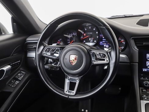 Used 2018 Porsche 911 Carrera RWD image 30