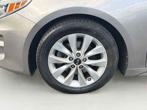 Used 2018 Kia Optima EX image 21