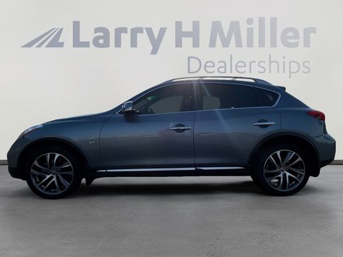 Used 2017 INFINITI QX50 2WD w/ Technology Package image 2