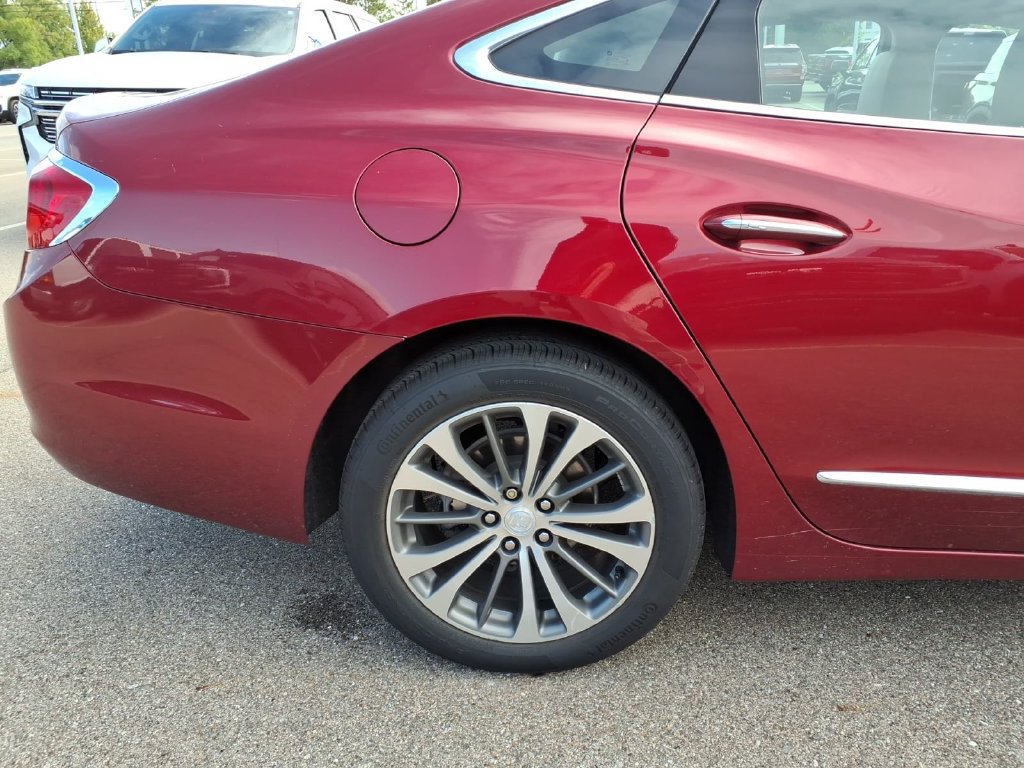 Certified 2018 Buick LaCrosse Essence FWD image 25