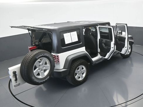 Used 2018 Jeep Wrangler Unlimited Sport S AWD/4WD image 64