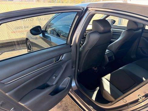 Used 2020 Honda Accord Sport image 17