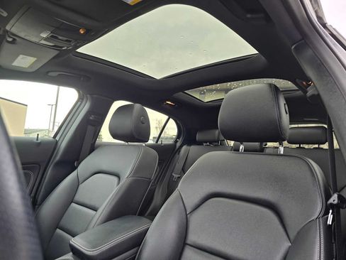 Used 2018 Mercedes-Benz GLA 250 4MATIC image 22