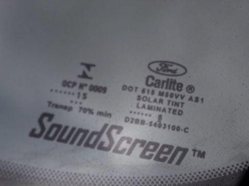 Used 2015 Ford Fiesta SE image 19