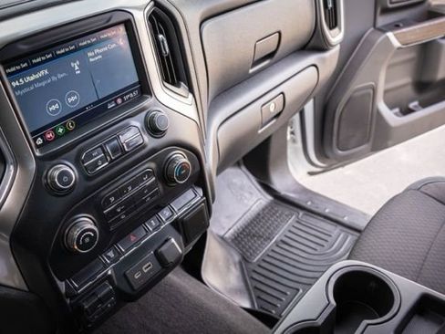 Used 2020 Chevrolet Silverado 3500 LT AWD/4WD image 21