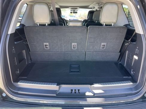 Used 2023 Lincoln Navigator Black Label AWD/4WD image 17