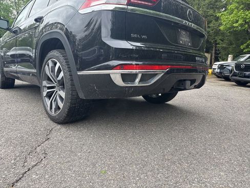 Used 2023 Volkswagen Atlas Cross Sport SEL Premium R-Line AWD/4WD image 12