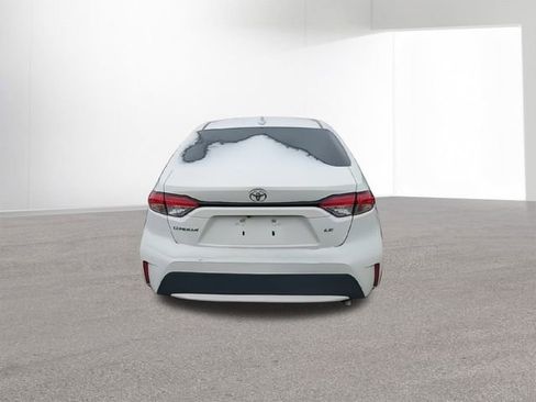 Used 2021 Toyota Corolla LE image 7
